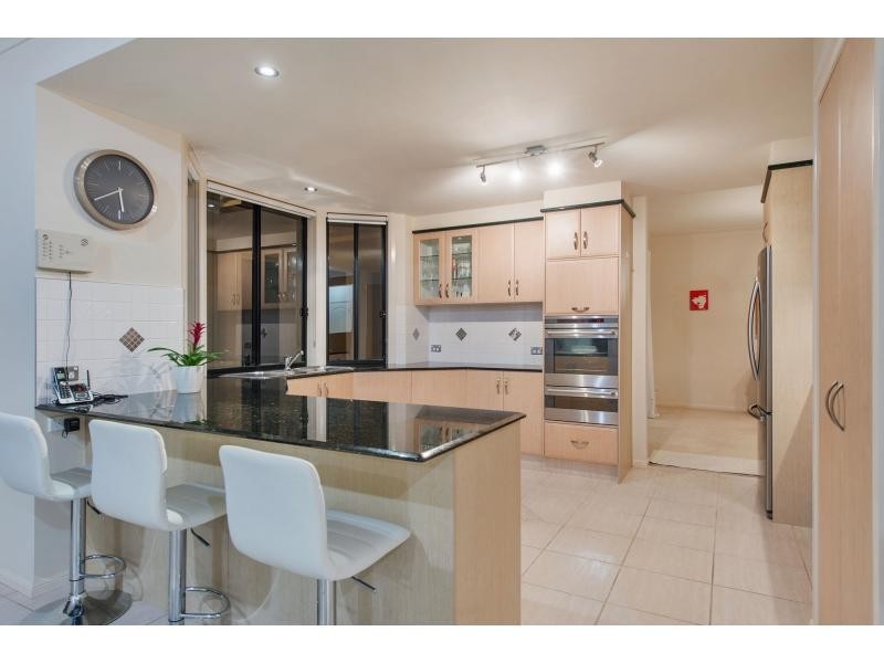 15 Midhurst Court, Arundel QLD 4214