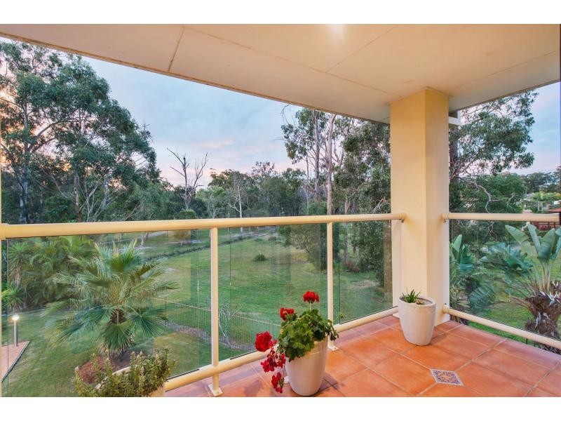 15 Midhurst Court, Arundel QLD 4214