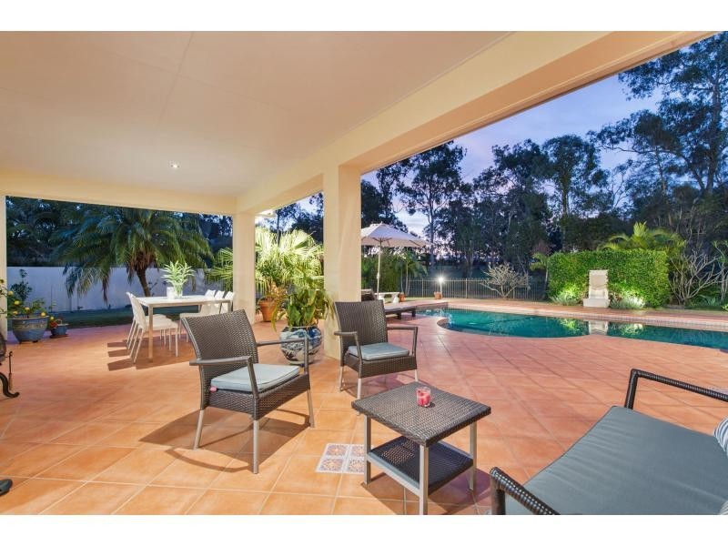 15 Midhurst Court, Arundel QLD 4214