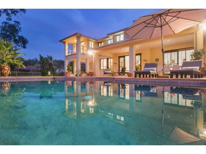 15 Midhurst Court, Arundel QLD 4214