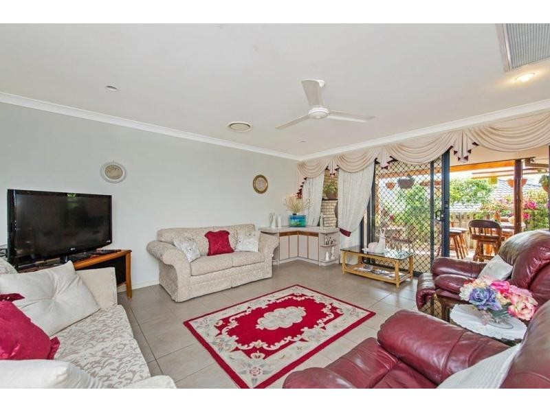 18 Winston Way, Pimpama QLD 4209