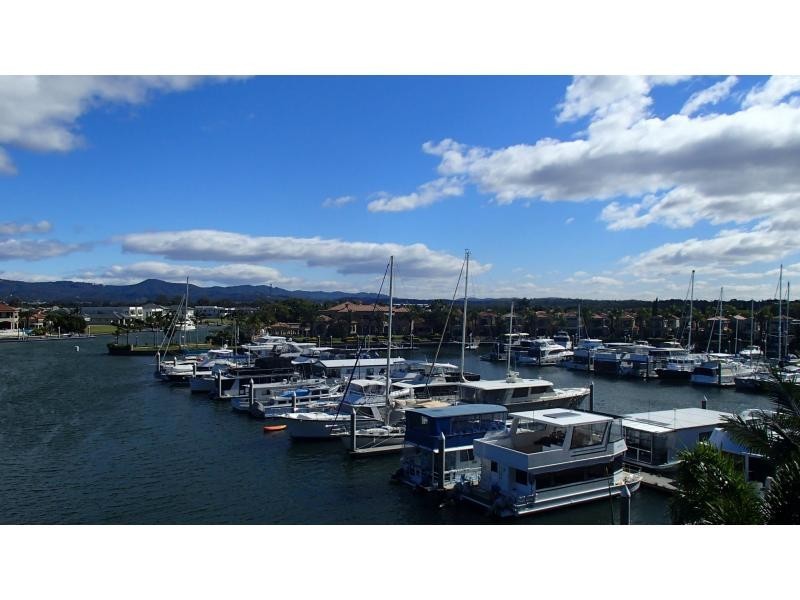 Hope Island QLD 4212