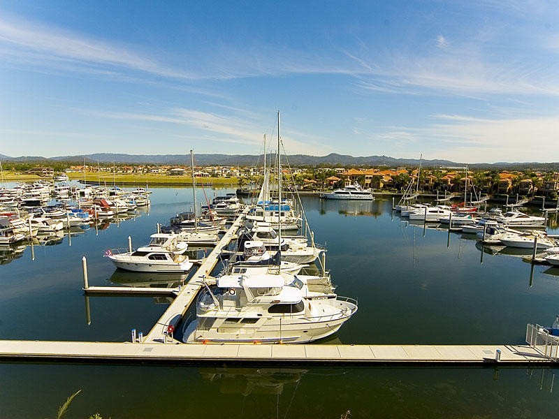 Hope Island QLD 4212