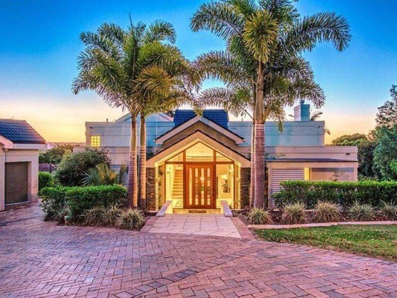 7008 Riverview Crescent, Sanctuary Cove QLD 4212