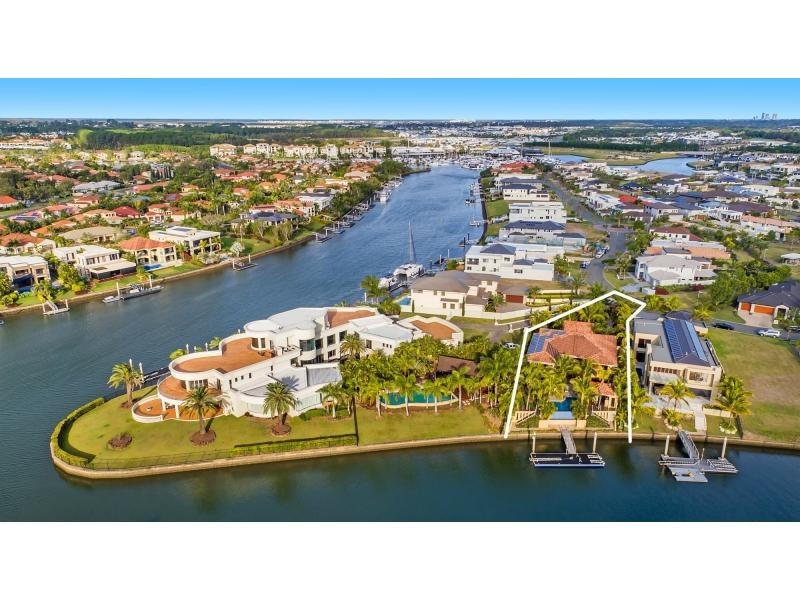 2580 Gracemere Circuit North, Hope Island QLD 4212