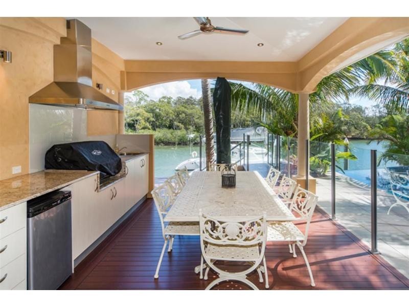 2580 Gracemere Circuit North, Hope Island QLD 4212
