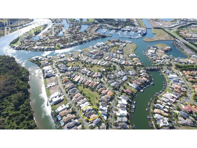 2560 Cressbrook Drive, Hope Island QLD 4212