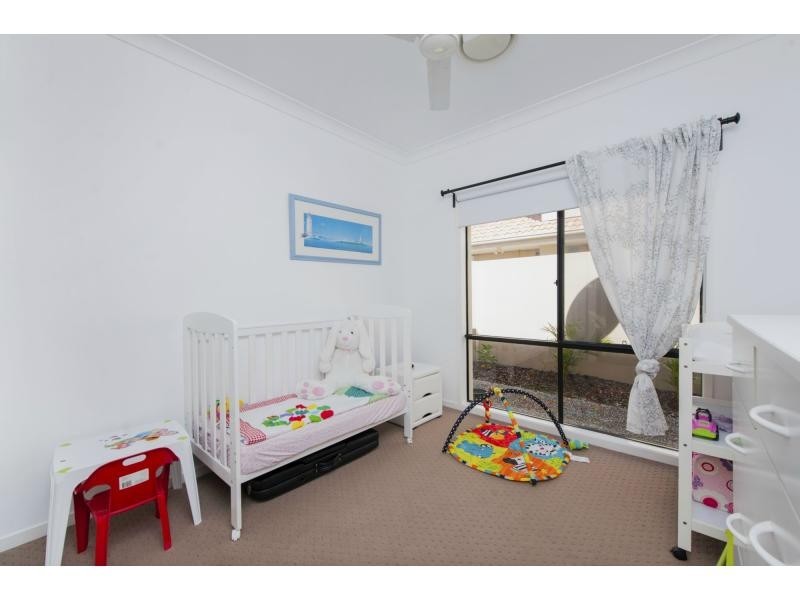 2560 Cressbrook Drive, Hope Island QLD 4212