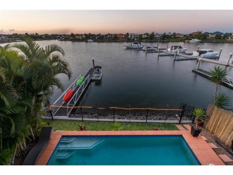 516 Oyster Cove Promenade, Helensvale QLD 4212