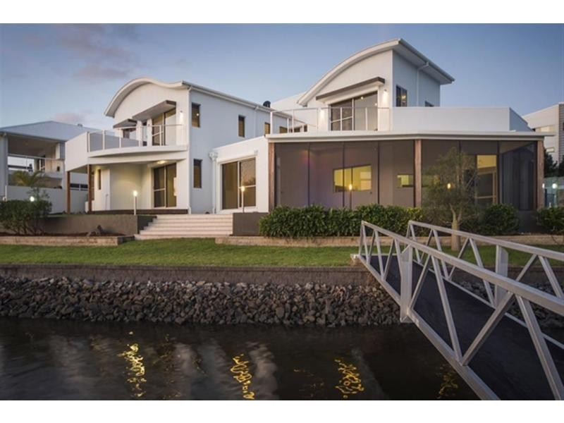 13 Rival Lane, Coomera Waters QLD 4209