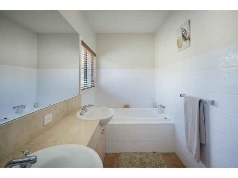 3205 Palladian Drive, Hope Island QLD 4212