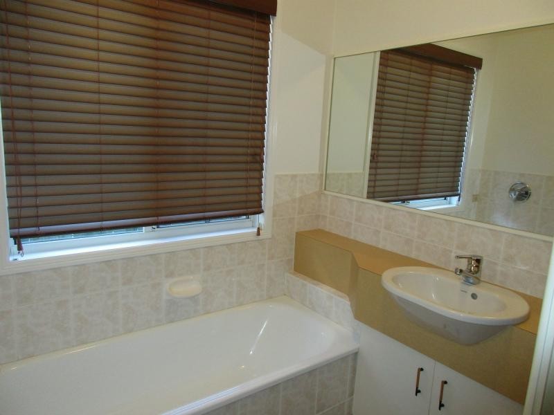 Hope Island QLD 4212