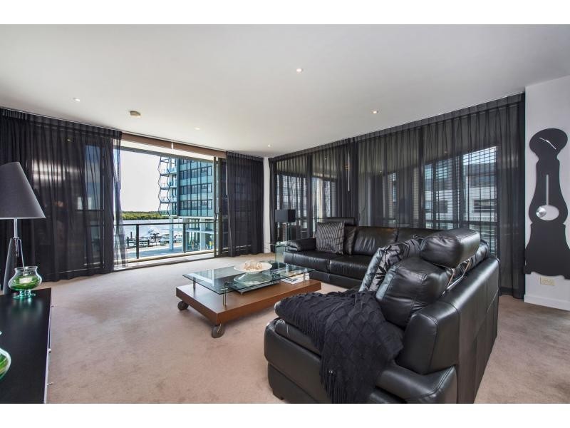 2304/1 Marina Promenade, Paradise Point QLD 4216