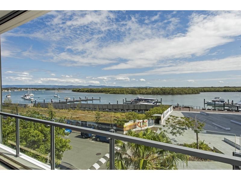 2304/1 Marina Promenade, Paradise Point QLD 4216