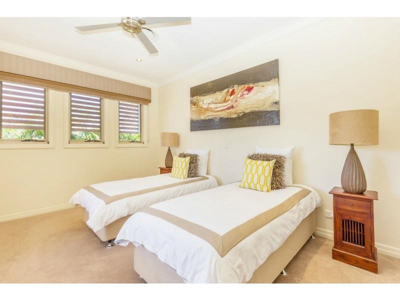 2124 The Circle, Hope Island QLD 4212