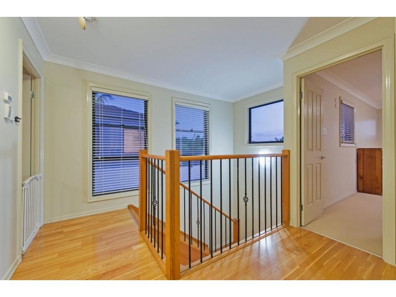 525 Oyster Cove Promenade, Helensvale QLD 4212