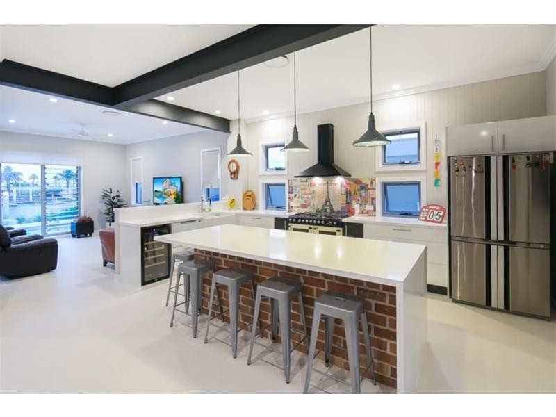 60 Harbour Rise, Hope Island QLD 4212