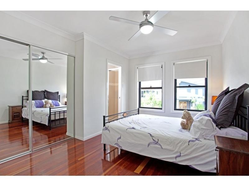 10 Harbourvue Court, Helensvale QLD 4212