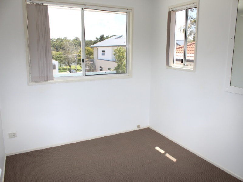 8 Buliti Street, Hope Island QLD 4212