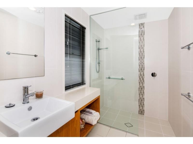 34 Onshore Place, Helensvale QLD 4212