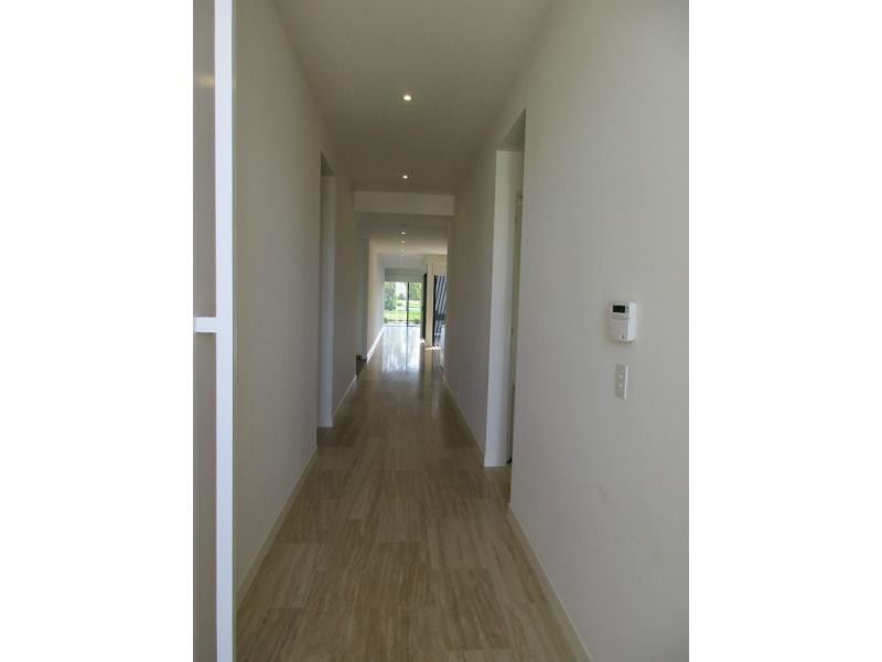Hope Island QLD 4212
