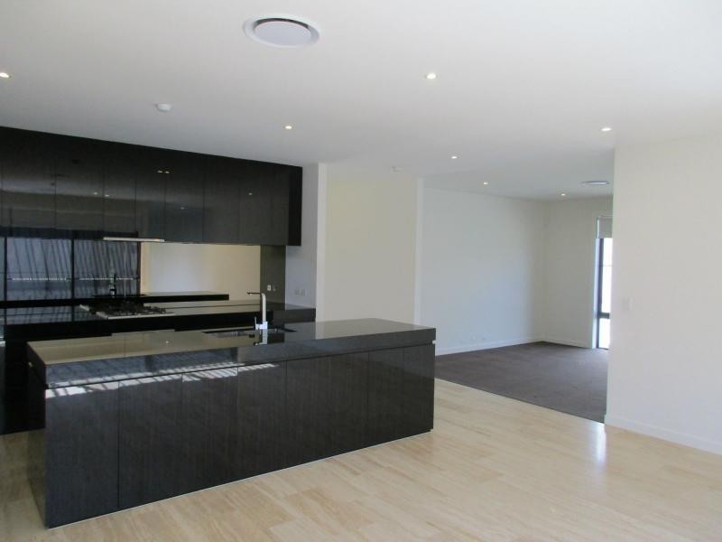 Hope Island QLD 4212