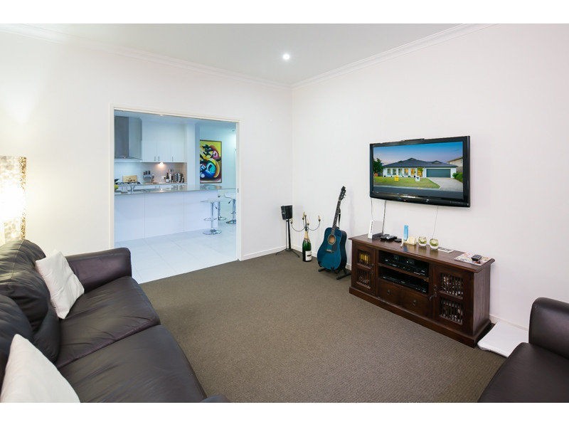 Hope Island QLD 4212