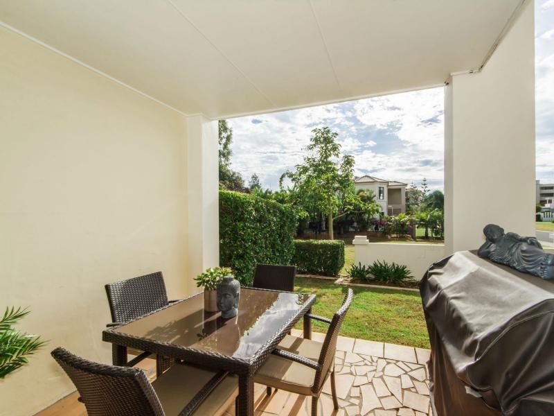 8846 Magnolia Drive, Hope Island QLD 4212