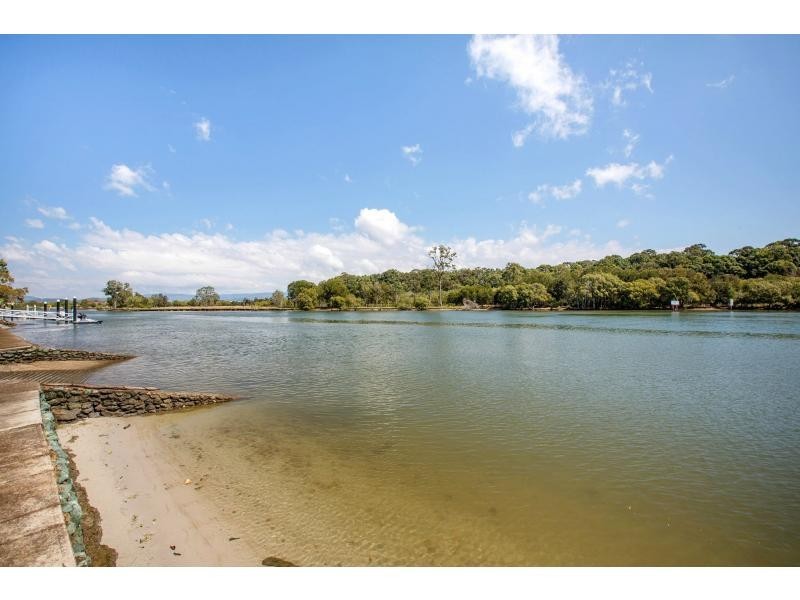 Hope Island QLD 4212