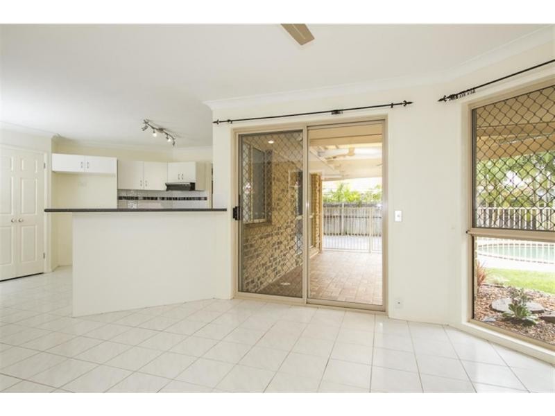 7 Saltwater Terrace, Helensvale QLD 4212