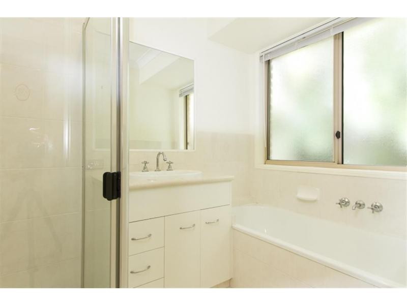 7 Saltwater Terrace, Helensvale QLD 4212