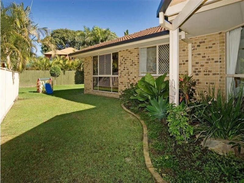 7 Saltwater Terrace, Helensvale QLD 4212