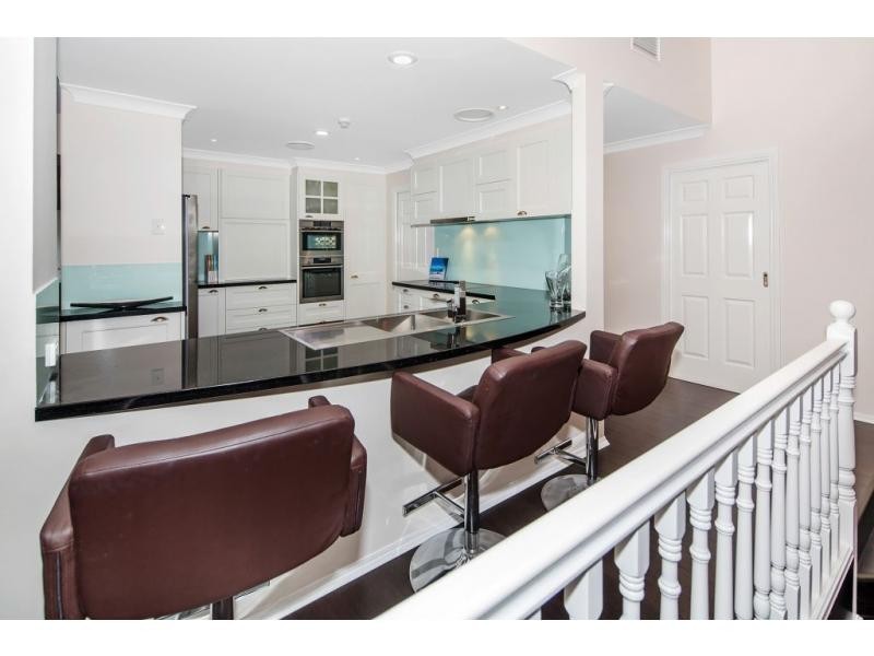 7306 BAYSIDE Close, Sanctuary Cove QLD 4212