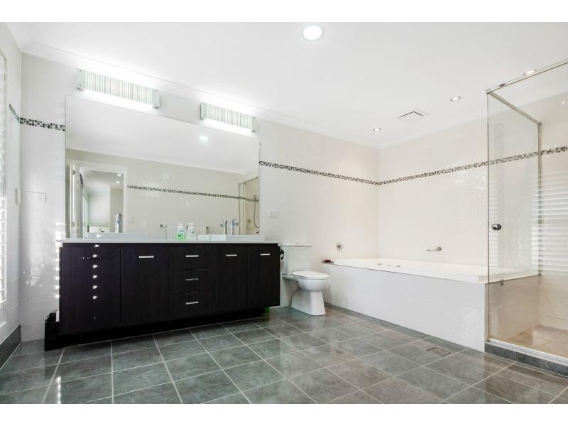 82 Graywillow Boulevard, Oxenford QLD 4210