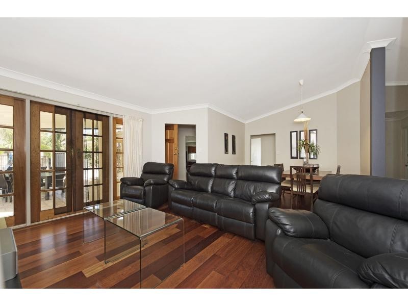 28 Westlake Court, Helensvale QLD 4212