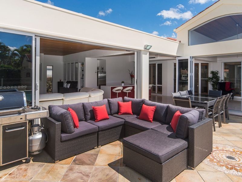 1103 Beechwood Drive, Hope Island QLD 4212