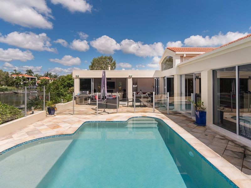 1103 Beechwood Drive, Hope Island QLD 4212