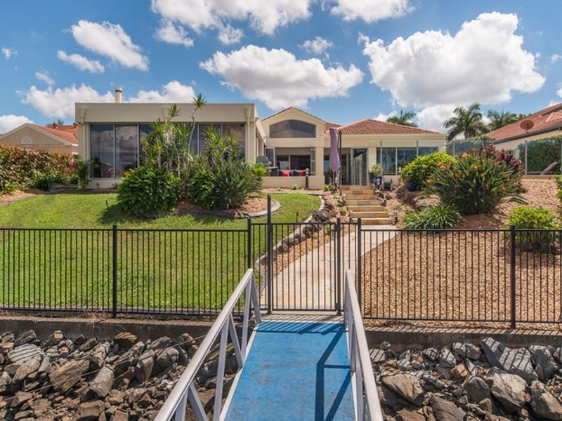 1103 Beechwood Drive, Hope Island QLD 4212