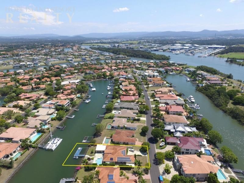 1103 Beechwood Drive, Hope Island QLD 4212