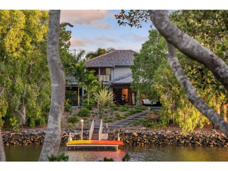 1123 Beechwood Drive, Hope Island QLD 4212