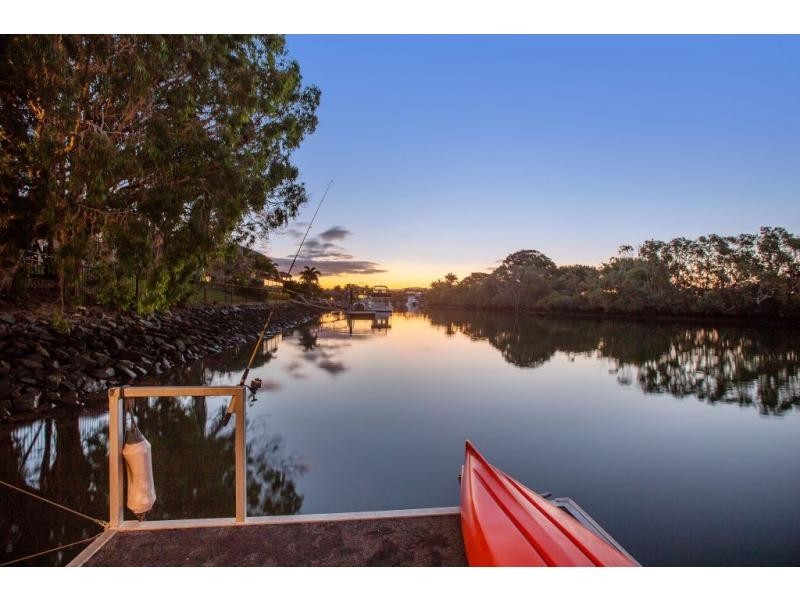 1123 Beechwood Drive, Hope Island QLD 4212