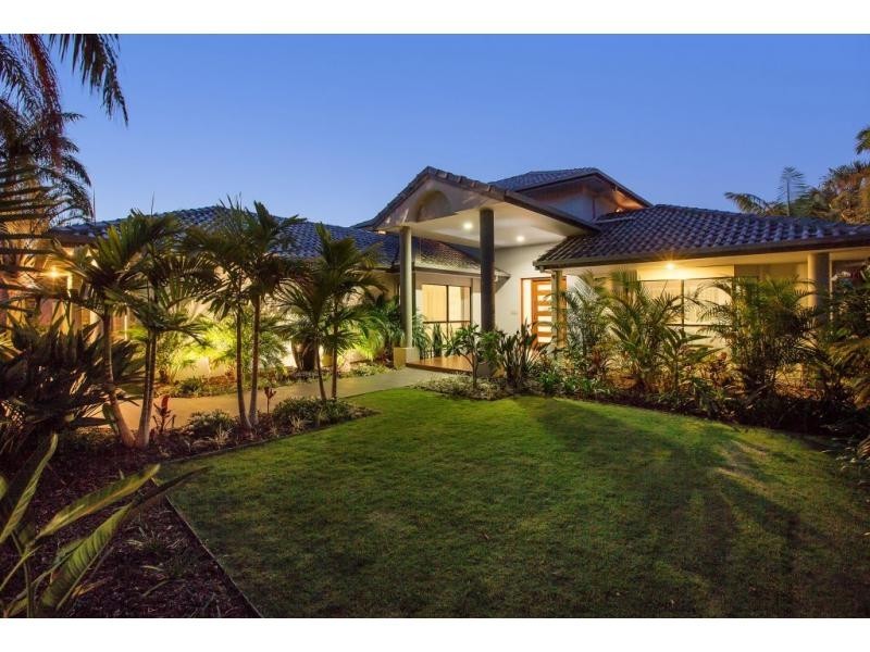 1123 Beechwood Drive, Hope Island QLD 4212