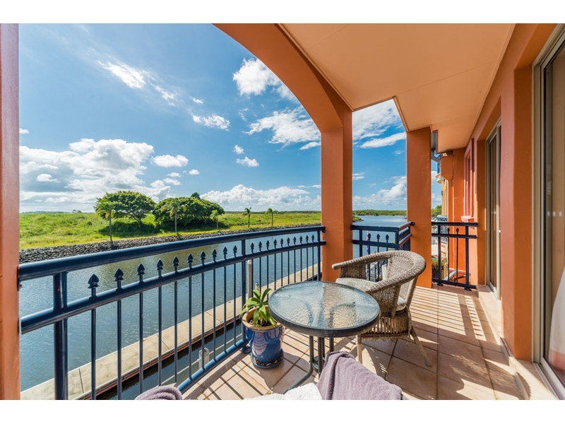 Hope Island QLD 4212