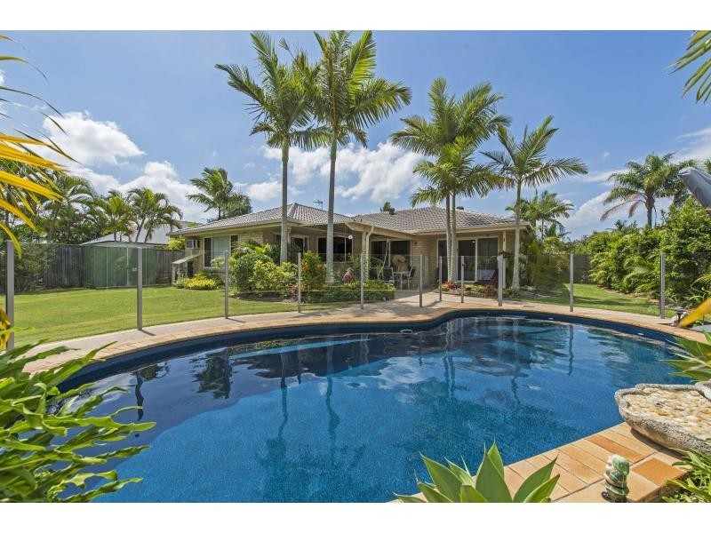 114 Monterey Keys Drive, Helensvale QLD 4212