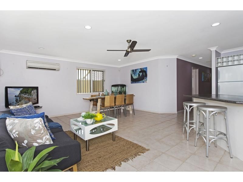 114 Monterey Keys Drive, Helensvale QLD 4212
