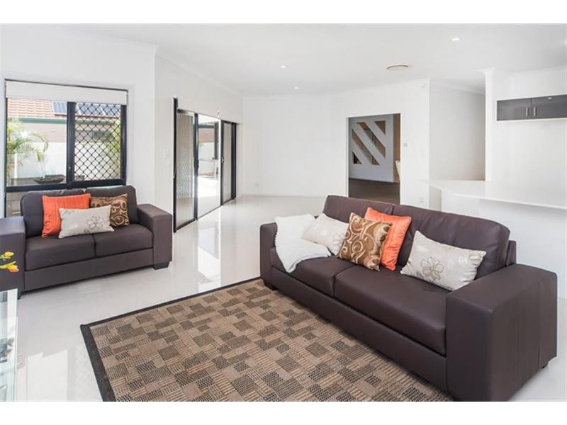 30 Tranquility Circuit, Helensvale QLD 4212