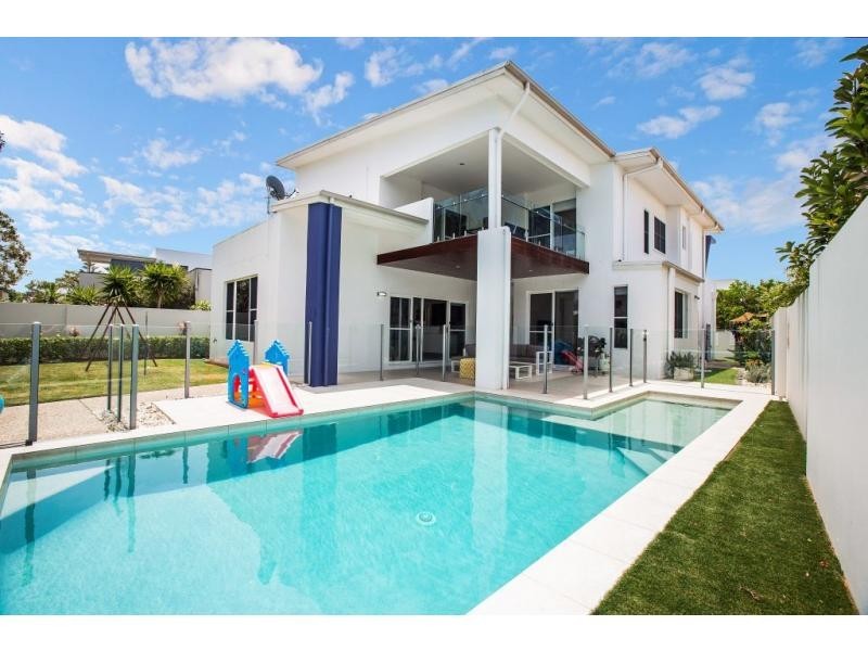 5 Onshore Place, Helensvale QLD 4212