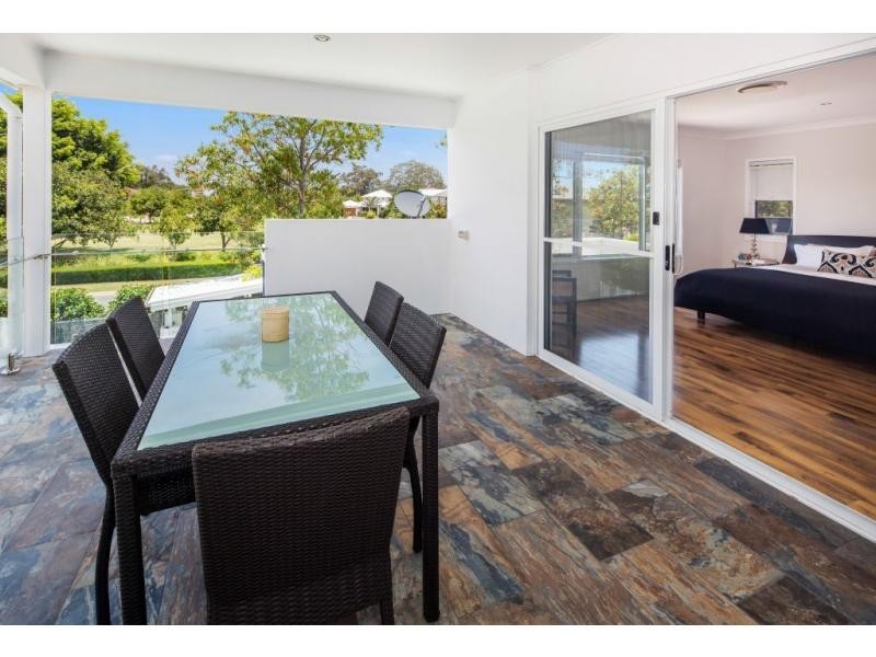 5 Onshore Place, Helensvale QLD 4212