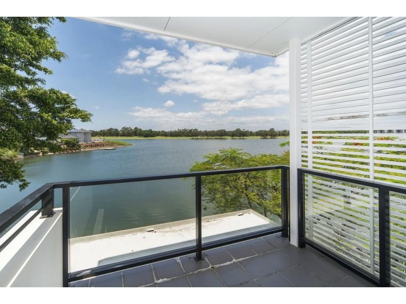 6063 Lugano Drive, Hope Island QLD 4212