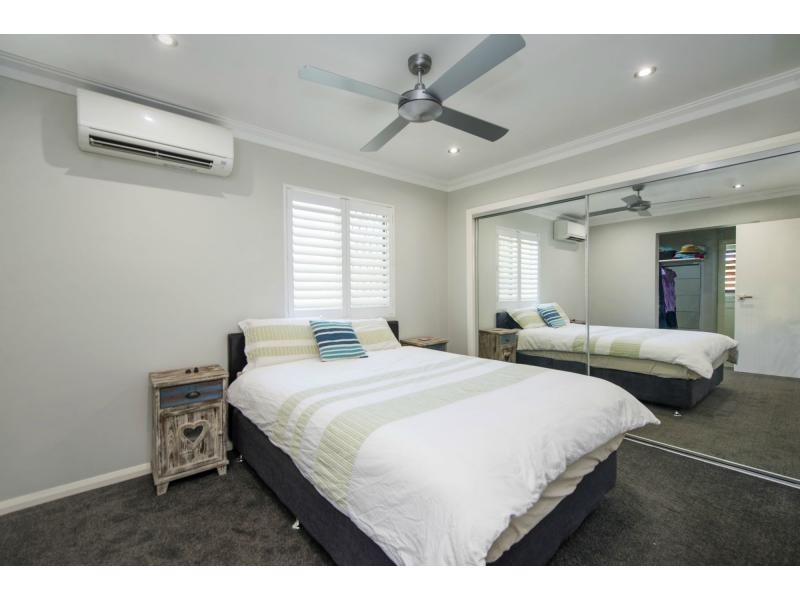 53 Coombe Avenue, Hope Island QLD 4212